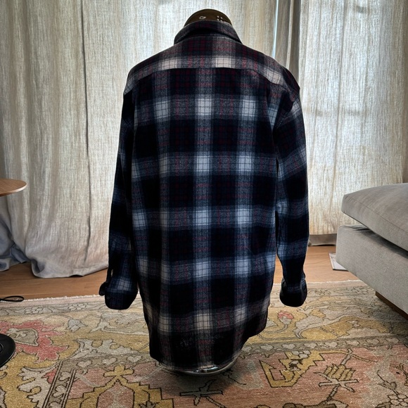 (L) Pendleton Vintage Plaid Virginia Wool, Camp Collar Button Up, single pocket - Picture 10 of 13